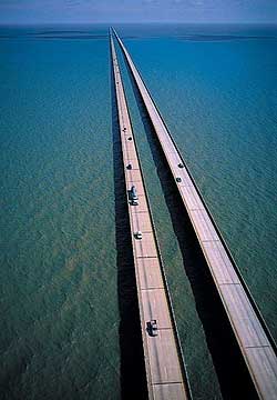 DL(chng)Ę·˹ǵǡ׶̵(CAUSEWAY)